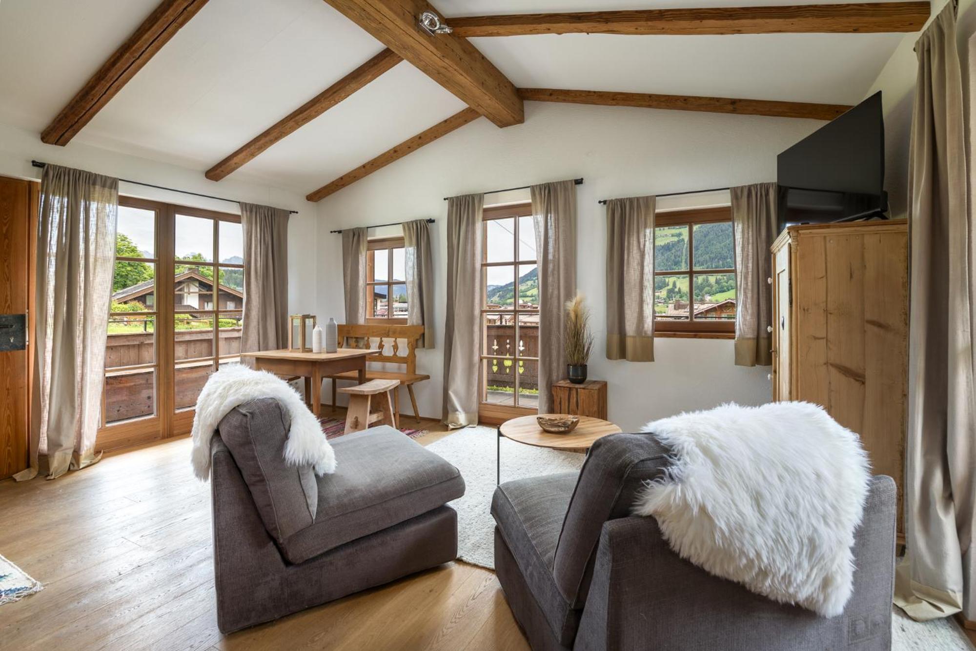 Apartment Ski-in-ski-out Asten By Alpine Host Helpers