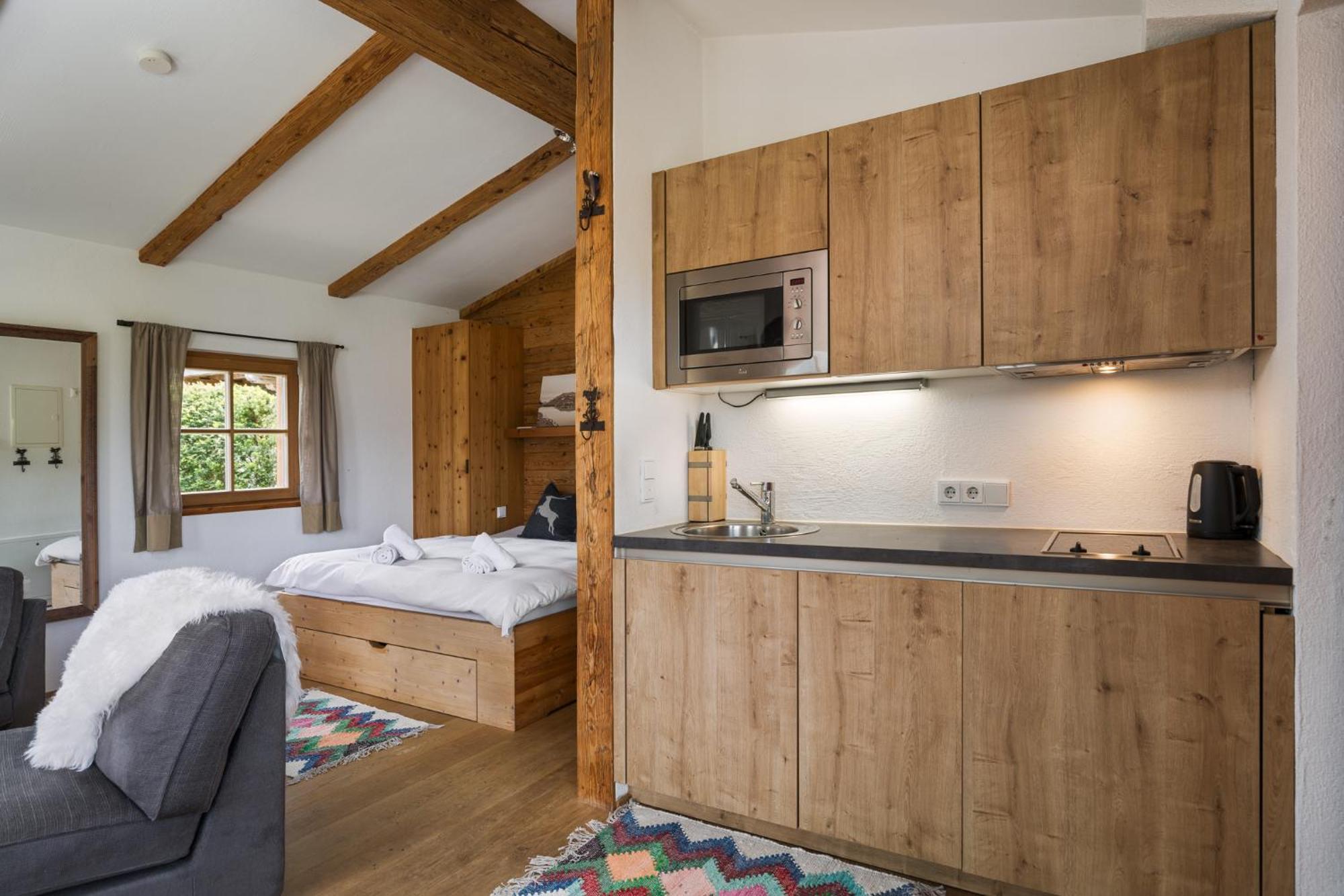 Apartment Ski-in-ski-out Asten By Alpine Host Helpers