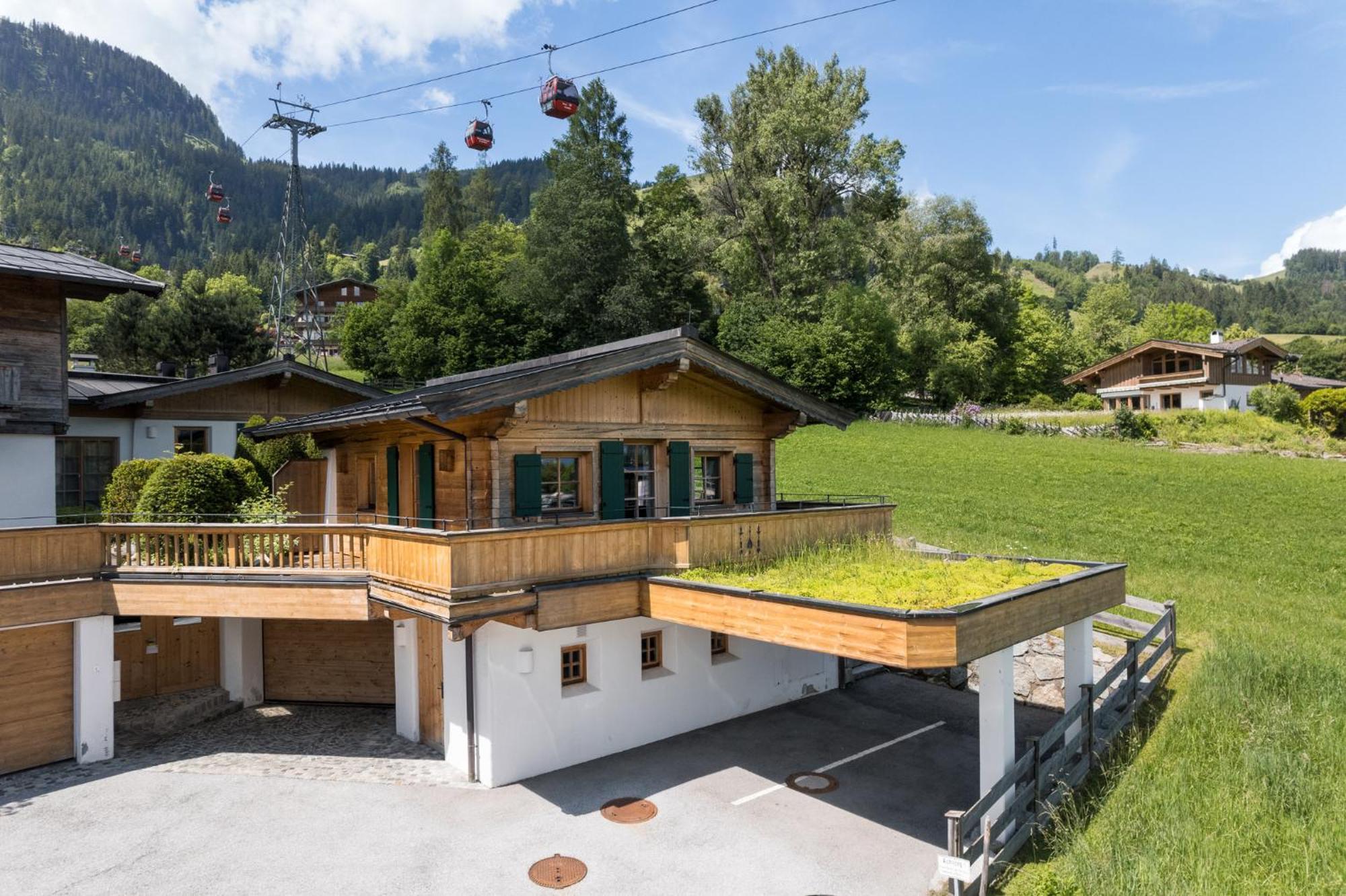 Ski-in-ski-out Asten By Alpine Host Helpers Kitzbuhel